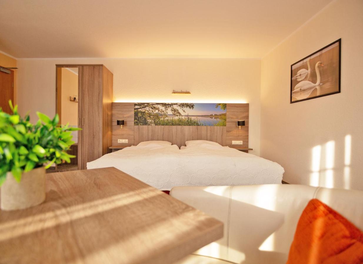 Hotel Zur Sonne Waren  Exterior foto